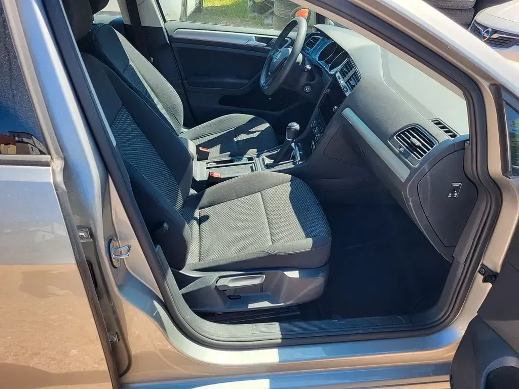 Gebraucht VW Golf VII 116 PS (85 kW) 2017 Grau Limousine