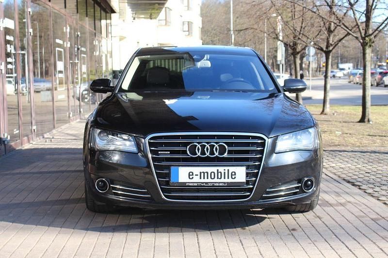 Second-hand Audi A8 250 CP (183 kW) 2012 Negru Berlinǎ