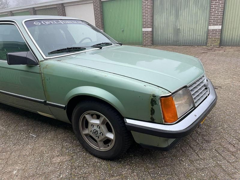 Gebraucht Opel Senator 204 PS (150 kW) 1978 Grün Limousine