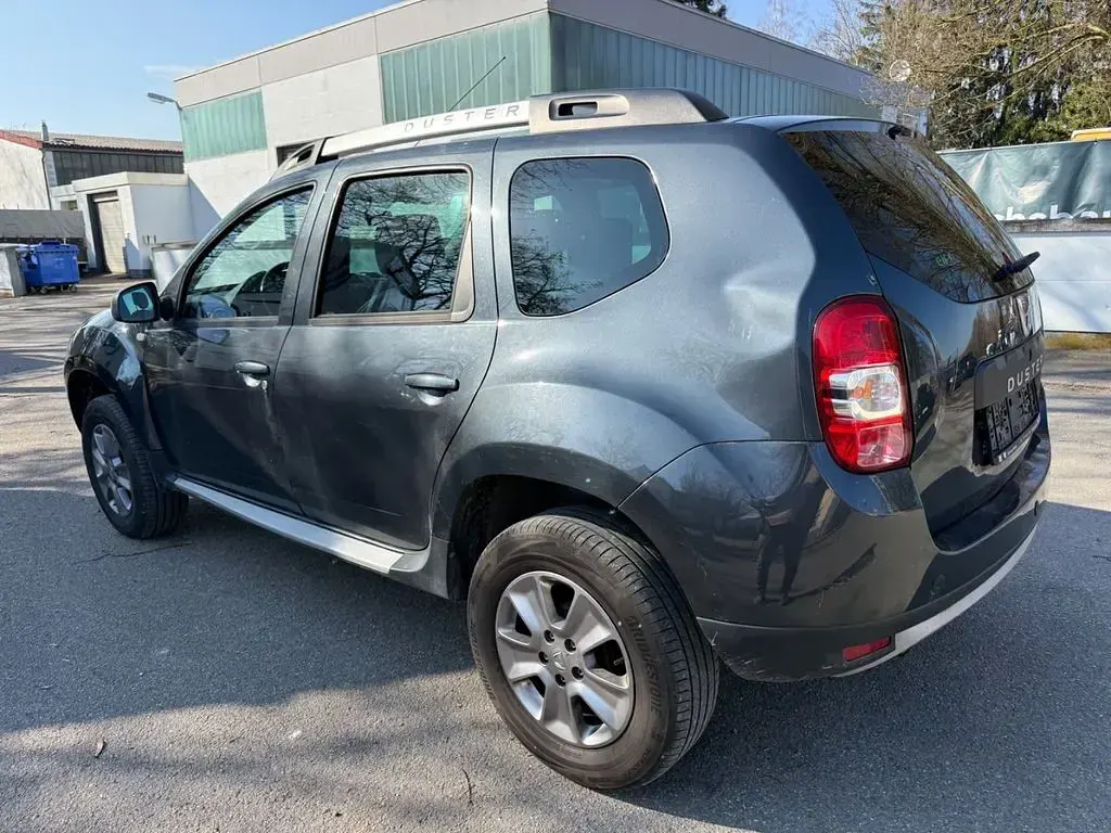 Używany Dacia Duster Prestige 125 KM (91 kW) 2014 Szary SUV
