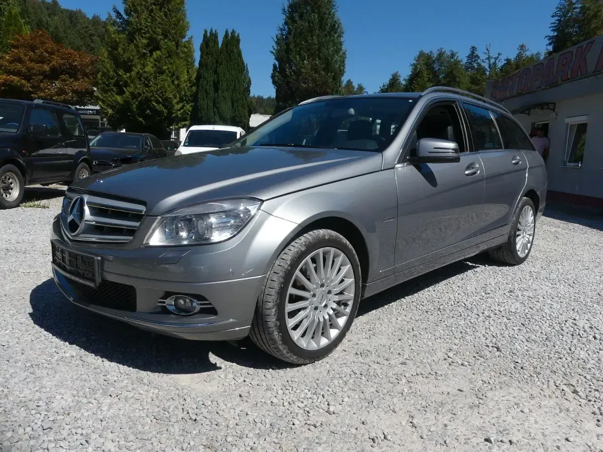 Gebraucht Mercedes C200 Avantgarde 184 PS (135 kW) 2008 Silber Kombi