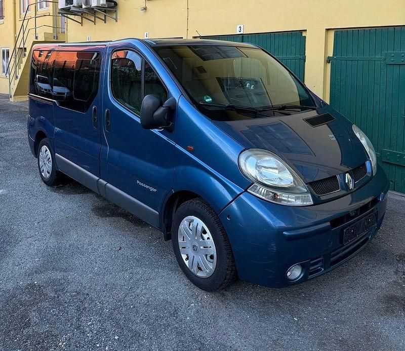 Gebraucht Renault Trafic 120 PS (88 kW) 2006 Blau Van / Kleinbus