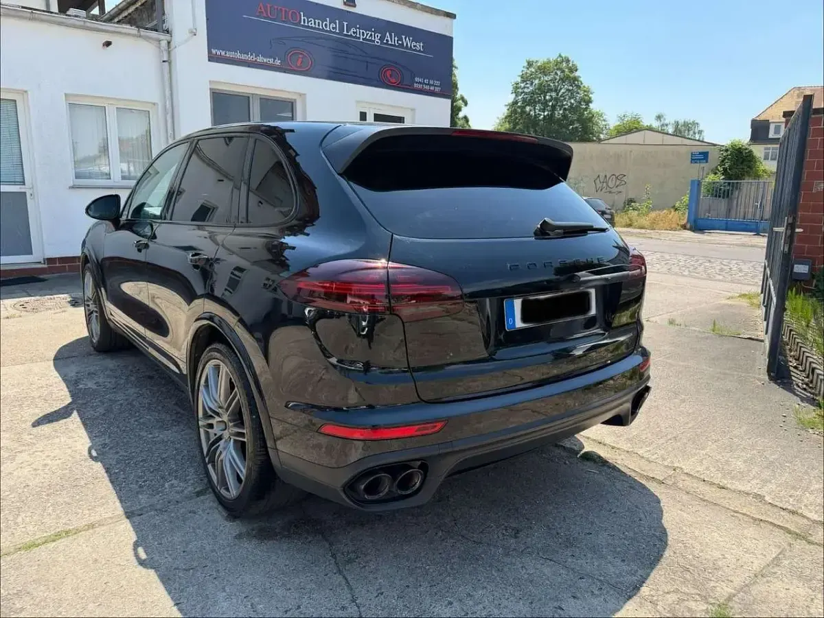 Gebraucht Porsche Cayenne Diesel Platinum Edition 262 PS (192 kW) 2017 Tiefschwarz SUV