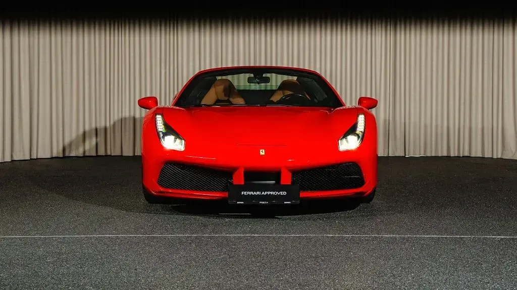 Gebraucht Ferrari 488 2019 Rot Cabrio