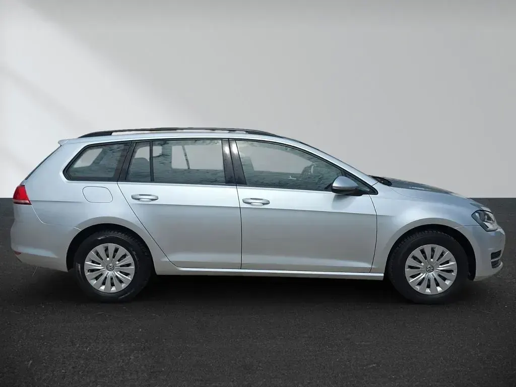 Gebraucht VW Golf VII Trendline 110 PS (80 kW) 2014 Silber Kombi