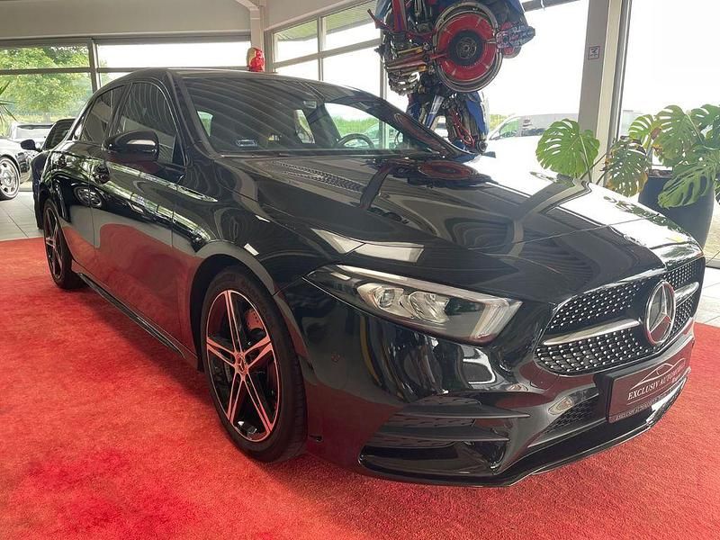Gebraucht Mercedes A250 AMG 224 PS (164 kW) 2019 Kosmosschwarz Limousine