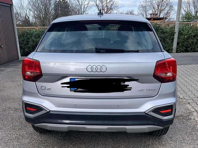 Gebraucht Audi Q2 Advanced 150 PS (110 kW) 2023 Silber SUV