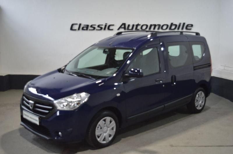 Blau Gebraucht 2017 Dacia Dokker Lauréate Van | 5.900 € (Guter Preis) - Bild 1/4