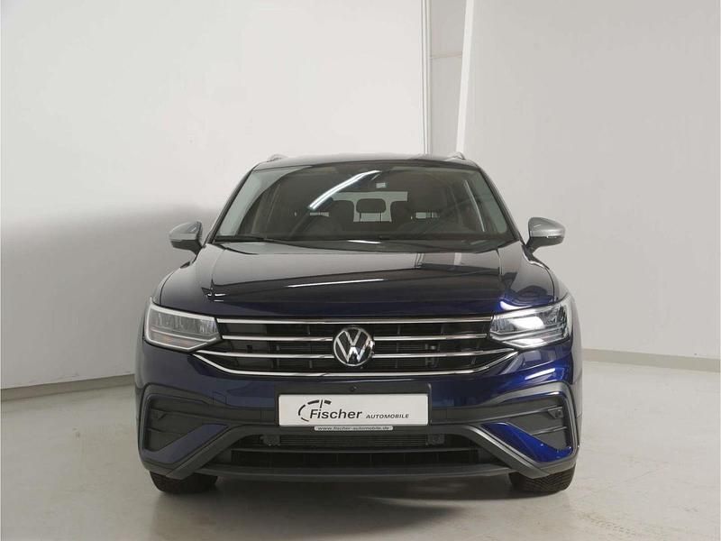 Gebraucht VW Tiguan Allspace Move 200 PS (147 kW) 2024 Blau SUV