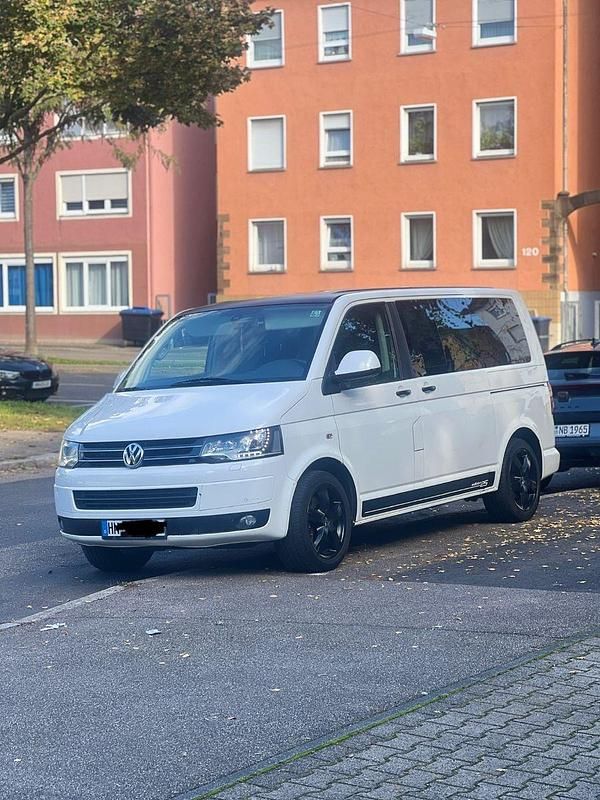 Weiß Gebraucht 2013 VW T5 Edition Van | 12.400 € (Superpreis) - Bild 1/4