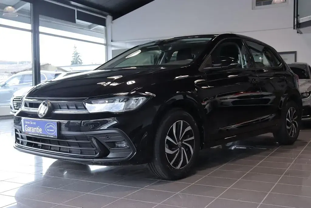 Gebraucht VW Polo Life 95 PS (69 kW) 2025 Deep black perleffekt Kleinwagen