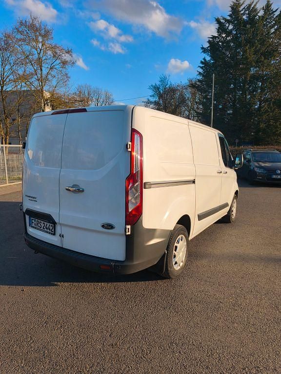 Gebraucht Ford Transit Custom 131 PS (96 kW) 2017 Weiß Limousine
