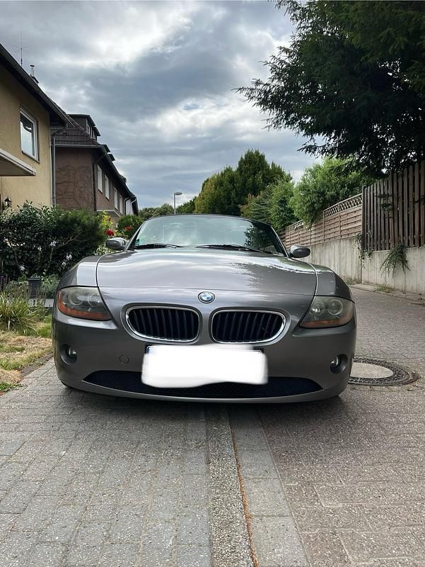 Gebraucht BMW Z4 192 PS (141 kW) 2004 Grau Cabrio