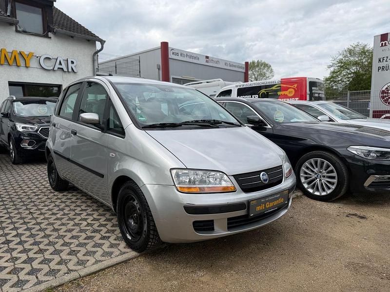 Gebraucht Fiat Idea Active 95 PS (69 kW) 2005 Silber Van / Kleinbus