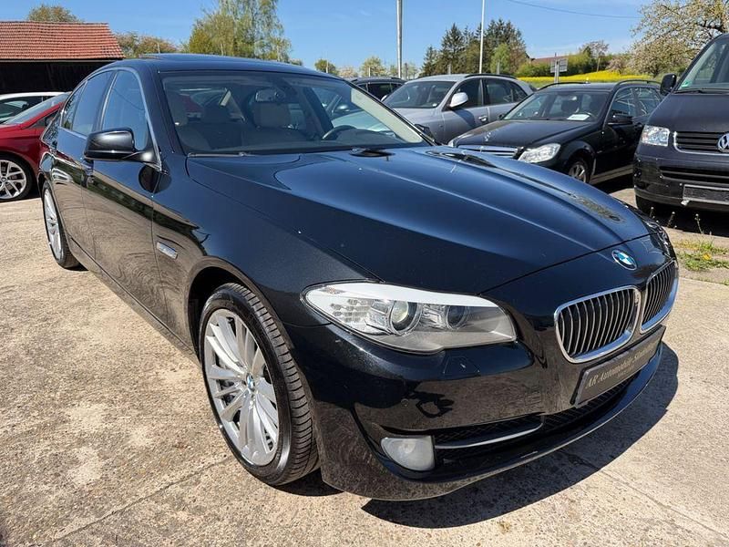 Second-hand BMW 520 184 CP (135 kW) 2011 Negru Berlinǎ