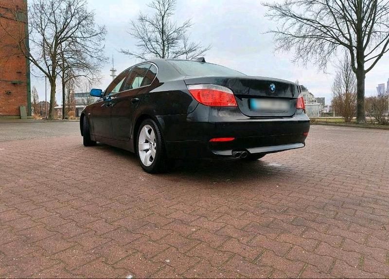 Gebraucht BMW 520 170 PS (125 kW) 2003 Schwarz Limousine