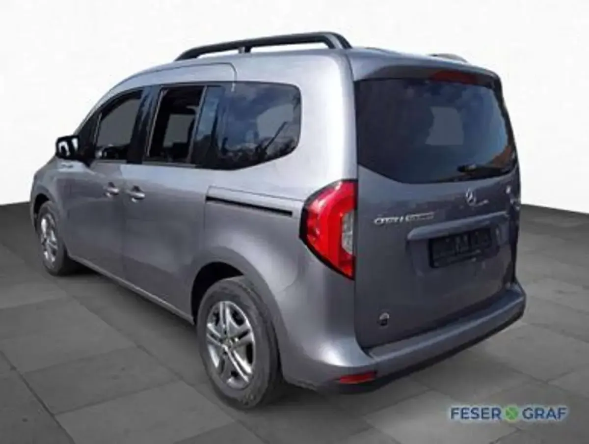 Gebraucht Mercedes Citan 110 129 PS (94 kW) 2024 Chromitgrau metallic Van / Kleinbus