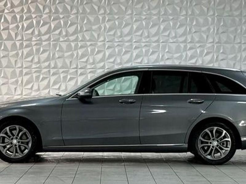 Gebraucht Mercedes C250 204 PS (150 kW) 2016 Andere Limousine
