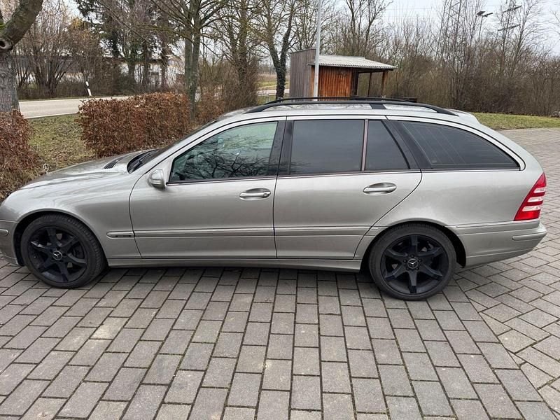 Gebraucht Mercedes C230 Elegance 204 PS (150 kW) 2006 Grau Kombi