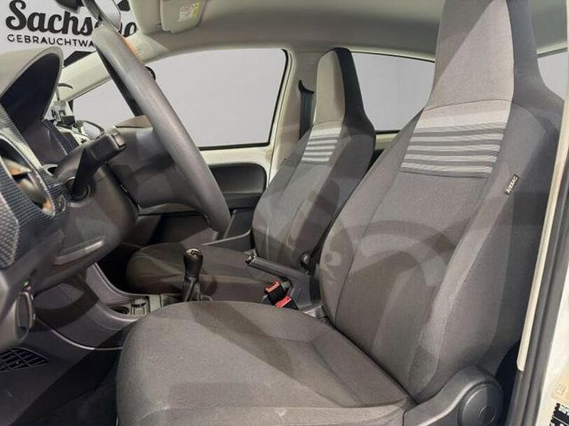 Gebraucht VW up! 65 PS (47 kW) 2022 Weiß Kleinwagen