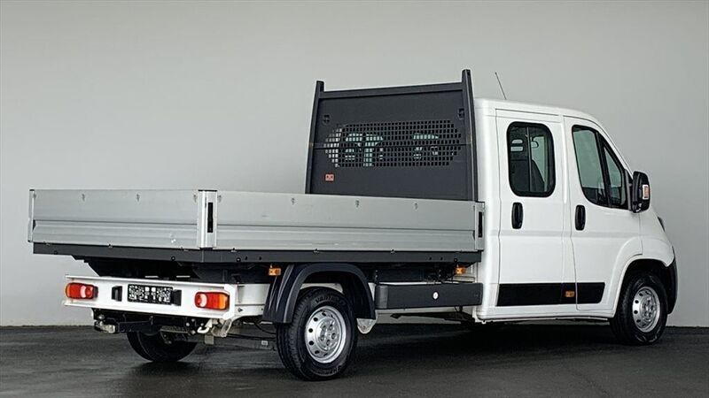 Gebraucht Peugeot Boxer 131 PS (96 kW) 2019 Weiss / schneeweiss / uni Van