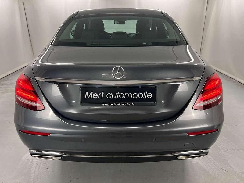 Gebraucht Mercedes E350 299 PS (219 kW) 2019 Selenitgrau  metalliclack (metallic) Limousine