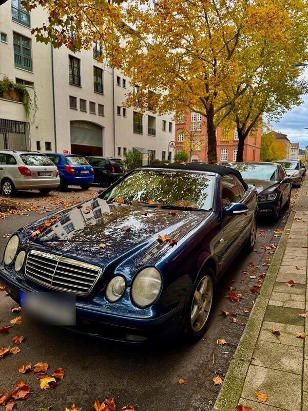 Blau Gebraucht 2000 Mercedes CLK230 Cabrio | 5.100 € (Fairer Preis) - Bild 1/4