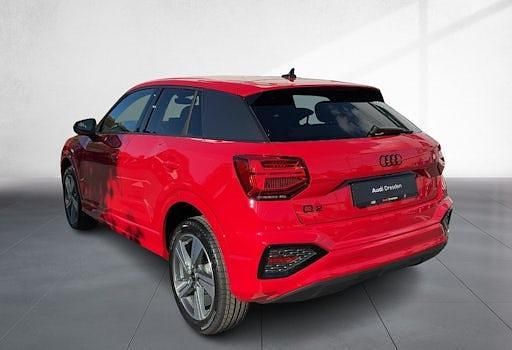 Neu Audi Q2 Advanced Plus 150 PS (110 kW) 2026 Rot SUV