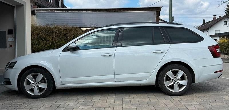 Gebraucht Skoda Octavia Ambition 150 PS (110 kW) 2018 Weiß Kombi