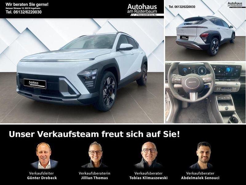 Atlas white / sol Gebraucht 2025 Hyundai Kona Prime SUV | 33.480 € (Guter Preis) - Bild 1/4