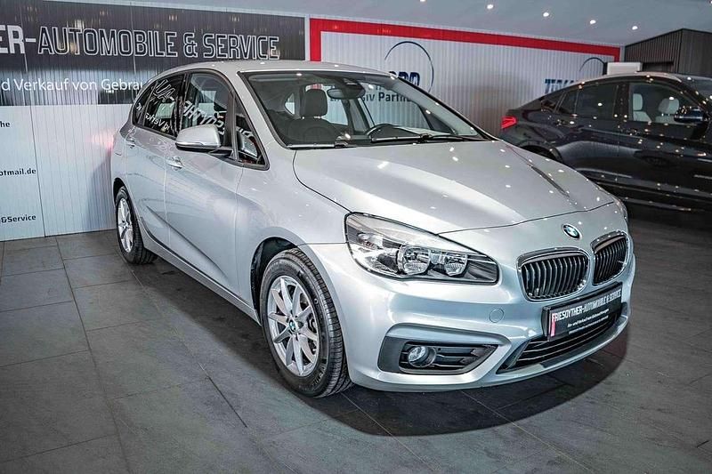 Gebraucht BMW 218 Advantage 136 PS (100 kW) 2016 Glaciersilber metallic Van / Kleinbus