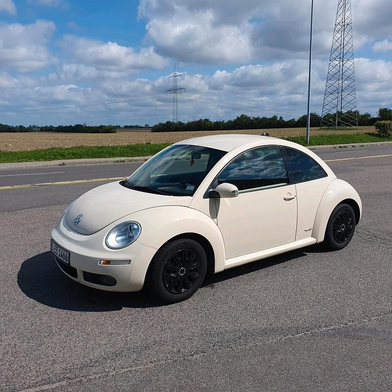 Beige Gebraucht 2010 VW Beetle Kleinwagen | 4.990 € (Etwas zu teuer) - Bild 1/4
