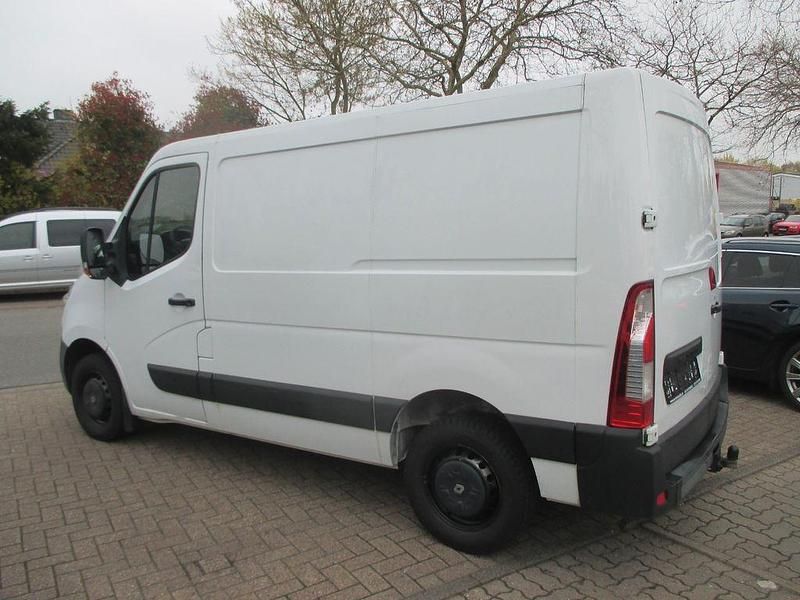 Second-hand Renault Master 131 CP (96 kW) 2017 Alb Van