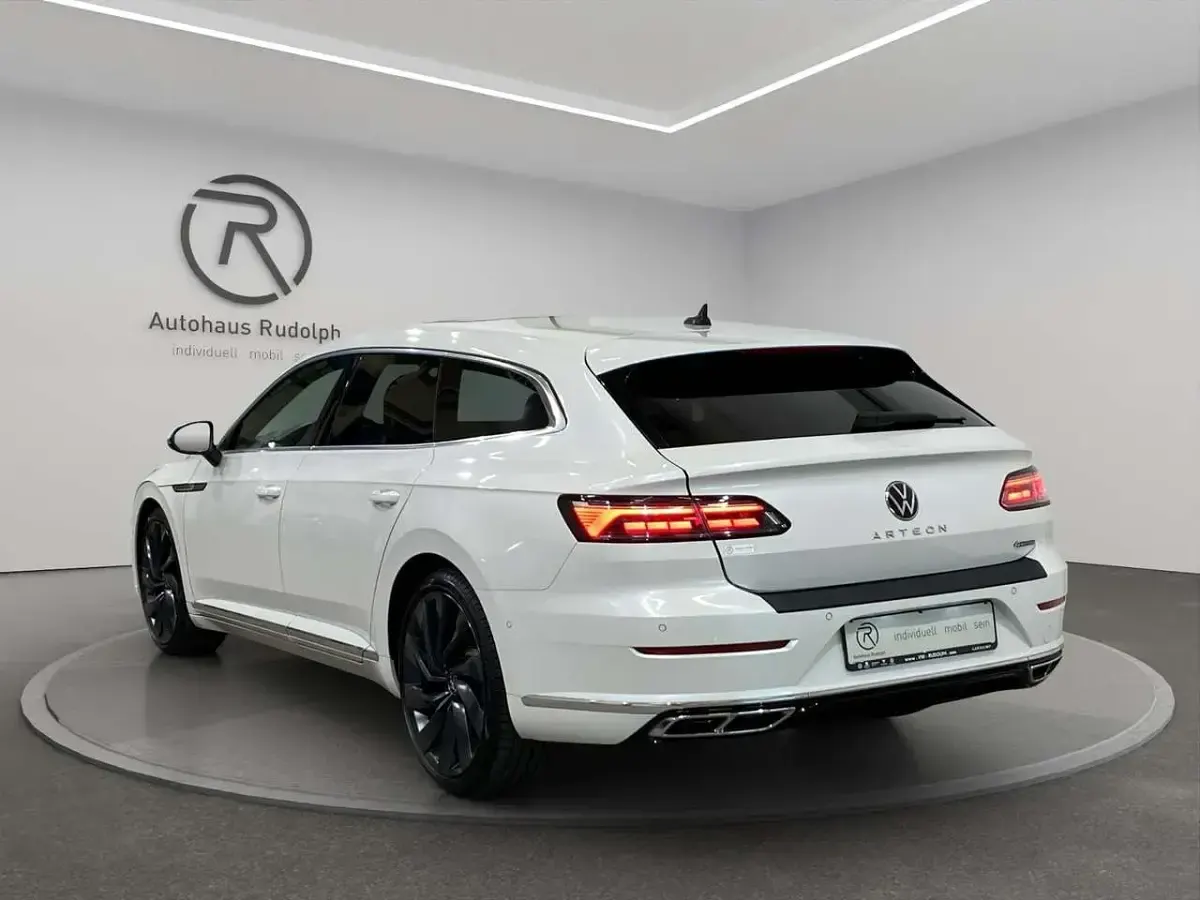 Gebraucht VW Arteon R-line 200 PS (147 kW) 2021 Oryxweiß perlmutteffekt Coupé