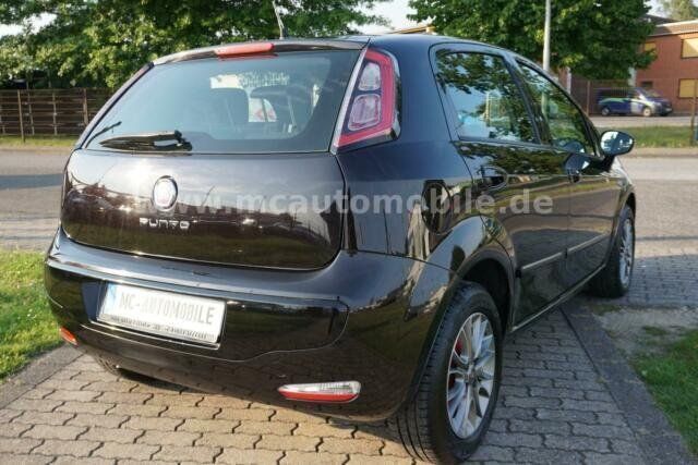 Gebraucht Fiat Punto Evo 78 PS (57 kW) 2011 Andere farbe metallic Kleinwagen