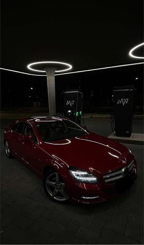 Rot Gebraucht 2011 Mercedes CLS350 Edition 1 Coupé | 19.100 € (Etwas zu teuer) - Bild 1/4