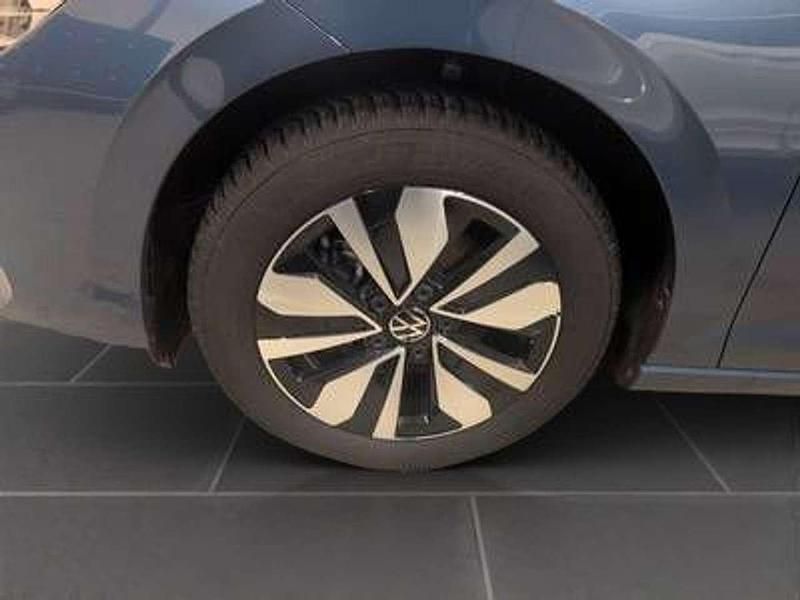 Gebraucht VW Golf VIII Goal 116 PS (85 kW) 2025 Anemonenblau metallic (metallic) Limousine