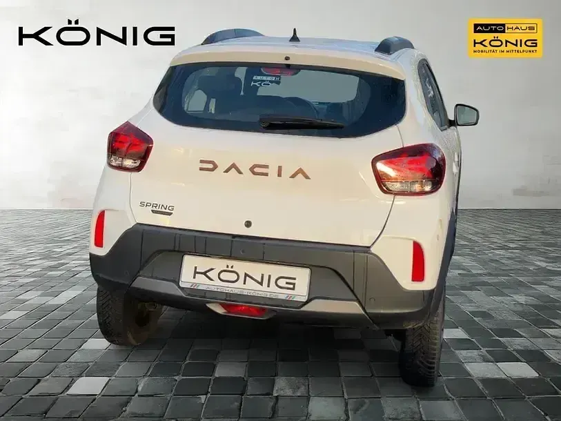 Używany Dacia Spring Extreme 47 kW (65 KM) 2023 Biały Hatchback