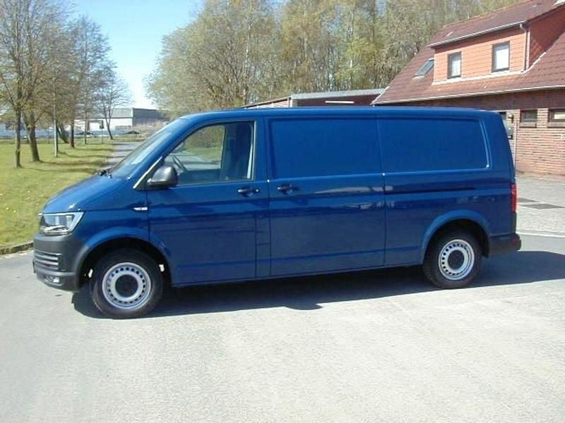 Second-hand VW Transporter 150 CP (110 kW) 2017 Albastru Van