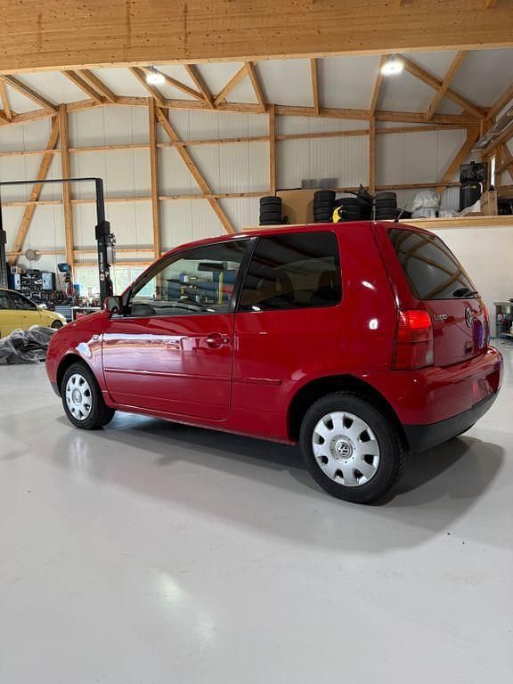 Brugt VW Lupo Basis 50 HK (36 kW) 2002 Rød Hatchback