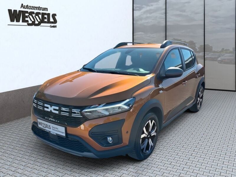 Orange Gebraucht 2023 Dacia Sandero Expression Kleinwagen | 17.900 € (Etwas zu teuer) - Bild 1/4