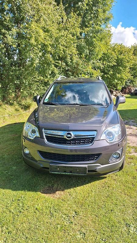 Grau Gebraucht 2014 Opel Antara SUV | 5.900 € (Guter Preis) - Bild 1/4