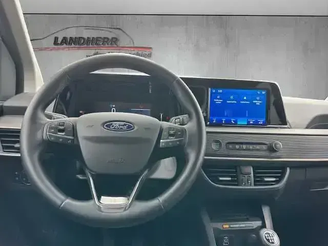 Gebraucht Ford Tourneo Courier Titanium 125 PS (91 kW) 2025 Weiß Van / Kleinbus