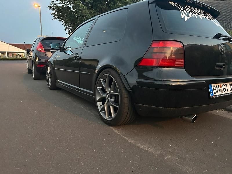 Gebraucht VW Golf IV GTI 150 PS (110 kW) 1999 Schwarz Kleinwagen