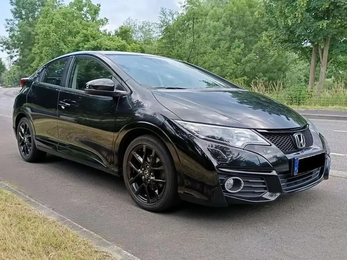 Gebraucht Honda Civic 99 PS (72 kW) 2016 Schwarz Limousine