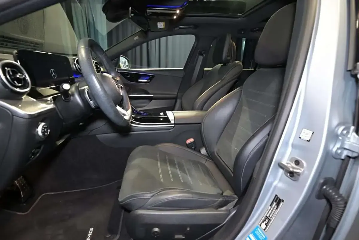 Gebraucht Mercedes C200 AMG 163 PS (119 kW) 2023 Hightechsilber metallic Limousine