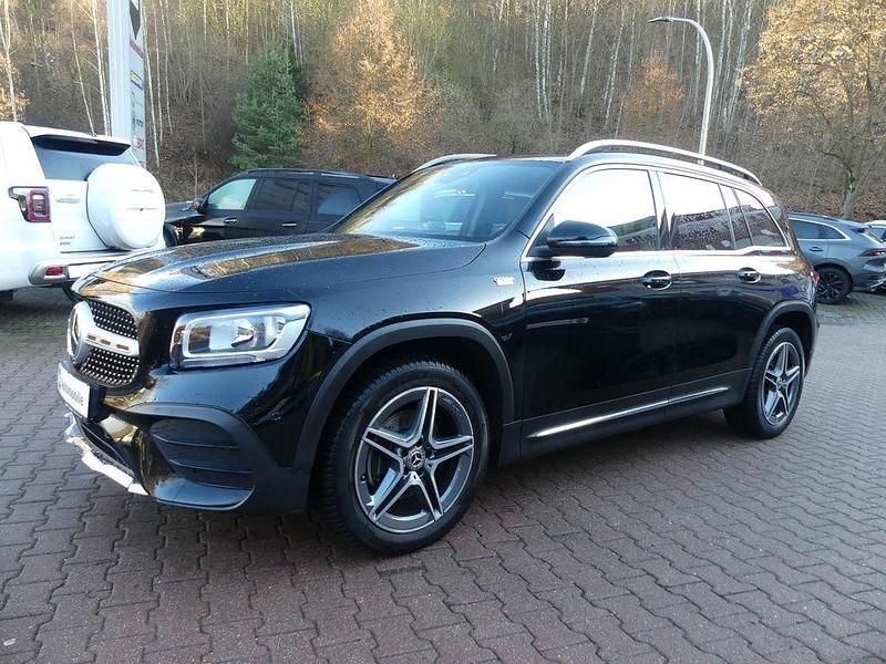 Schwarz Gebraucht 2020 Mercedes GLB200 AMG line SUV | 29.990 € (Superpreis) - Bild 1/4