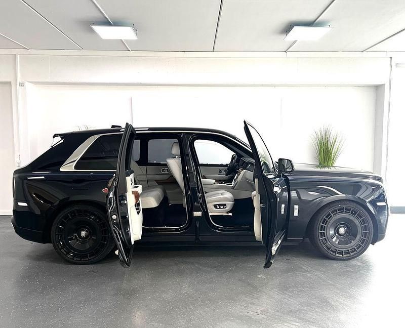 Gebraucht Rolls Royce Cullinan 571 PS (419 kW) 2018 Blau SUV