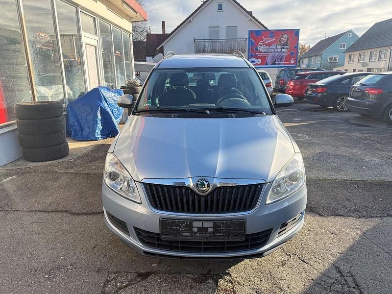 Gebraucht Skoda Roomster Plus Edition 105 PS (77 kW) 2010 Blau Van / Kleinbus