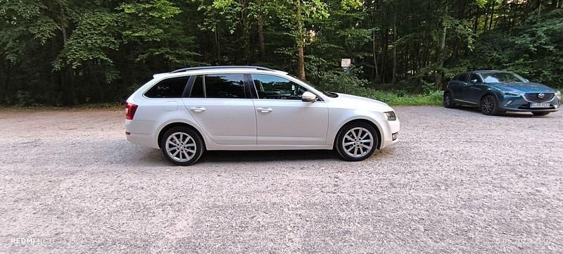 Weiß Gebraucht 2013 Skoda Octavia Style Kombi | 8.000 € (Guter Preis) - Bild 1/4